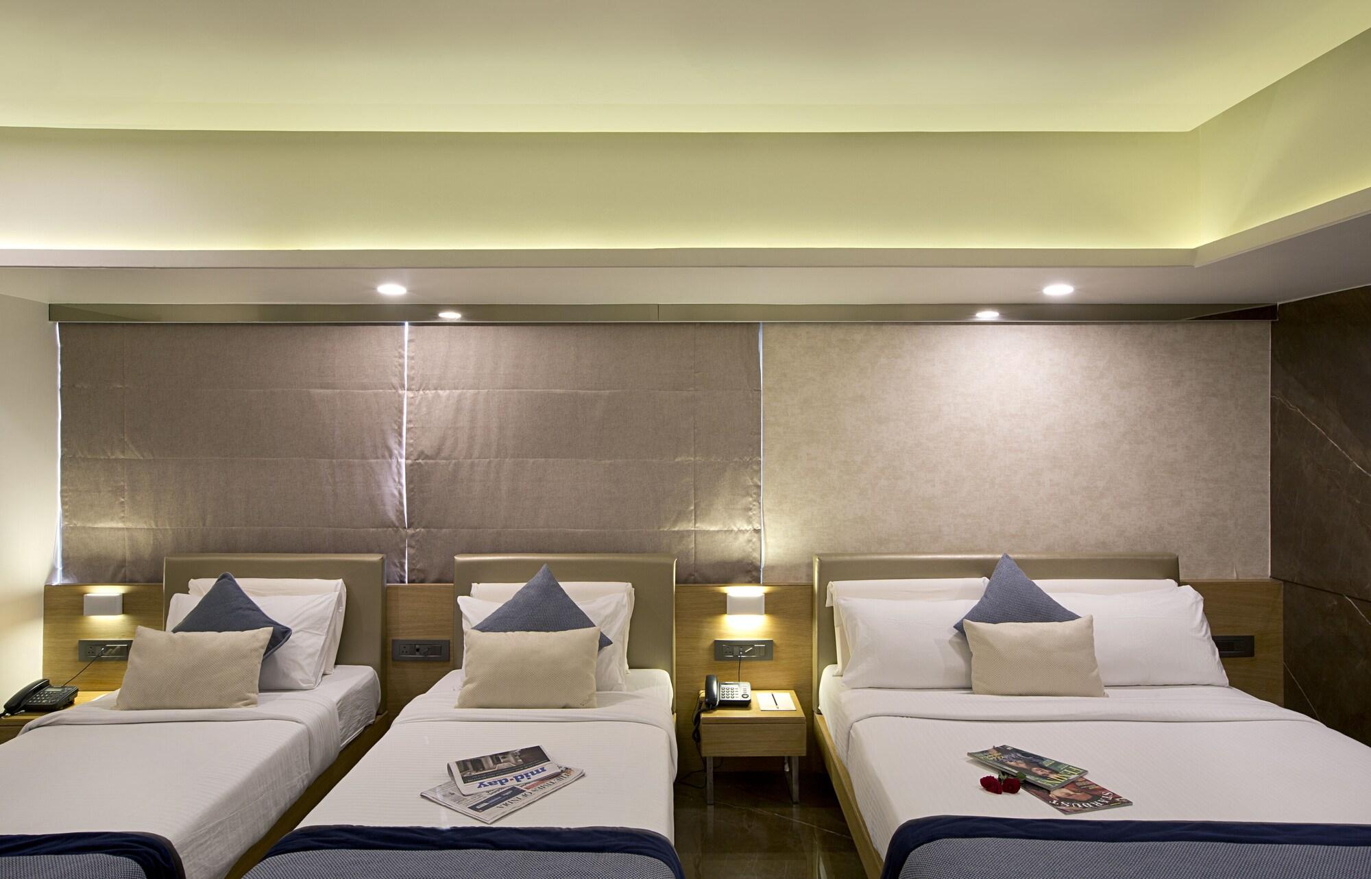 Hotel Planet Residency Мумбаи Экстерьер фото