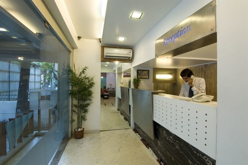 Hotel Planet Residency Мумбаи Экстерьер фото