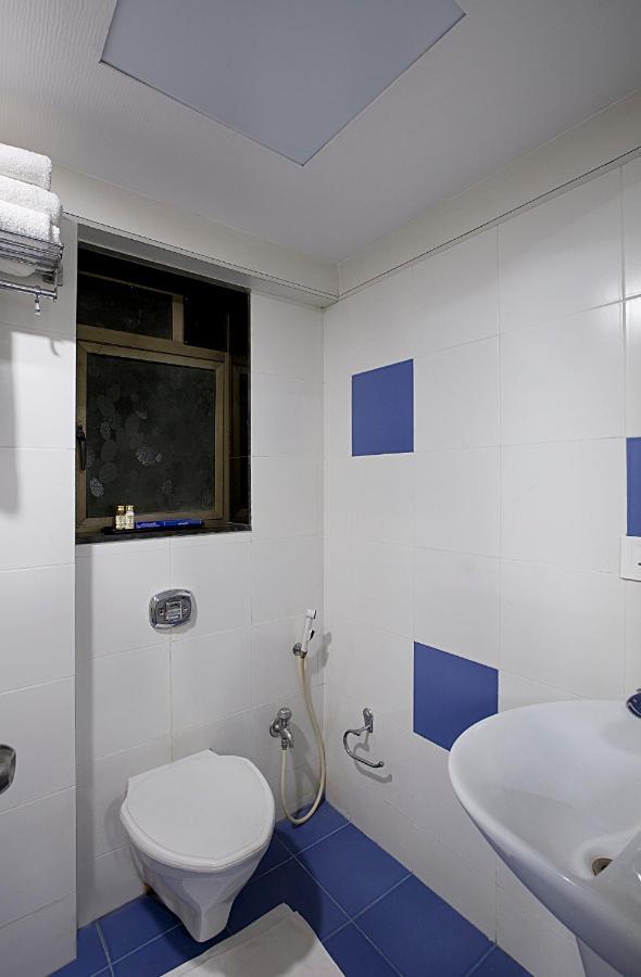 Hotel Planet Residency Мумбаи Экстерьер фото